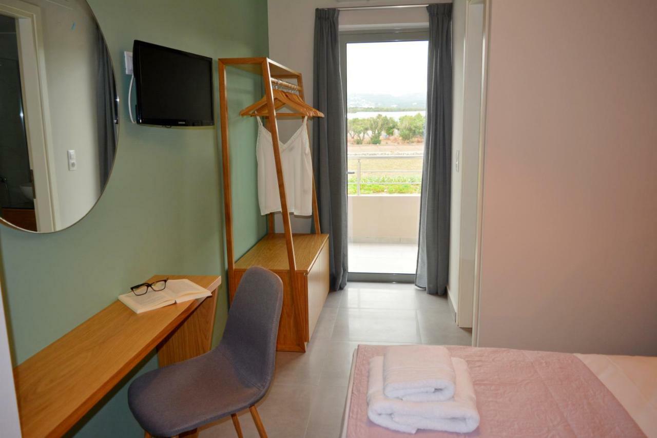 Balos Residence Private Pool Seafront Seaview Kíssamos Esterno foto